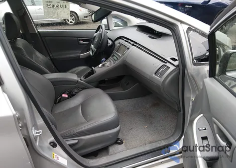 2011 Toyota Prius Five z USA, uszkodzony, nr VIN JTDKN3DU4B5308366